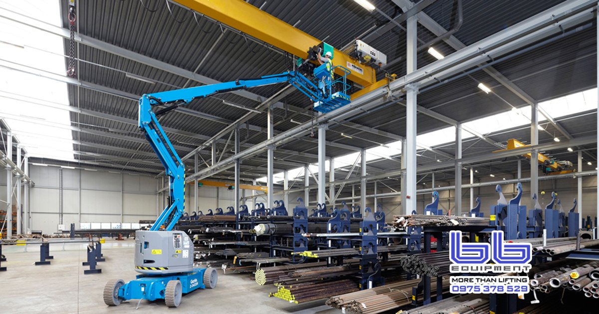 CHo thuê xe nâng người chạy điện