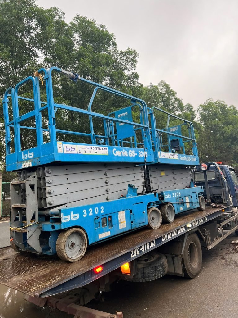 Cho thuê xe nâng người 12m Genie-3246 tại Khánh Hòa