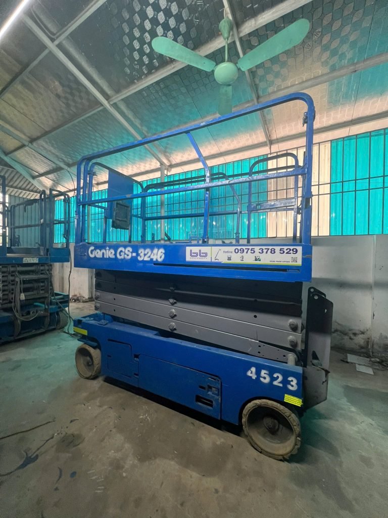 Thuê xe nâng người 12m Genie