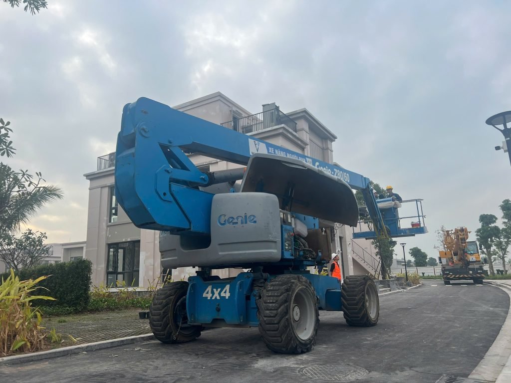 Cho thuê xe nâng người boomlift Genie tại Hưng Yên