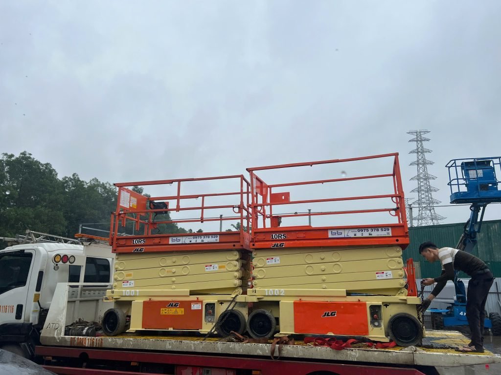 Cho thuê xe nâng người 10m tại Hà Nội