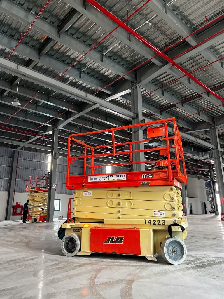 Cho thuê xe cắt kéo 10m tài Lào Cai